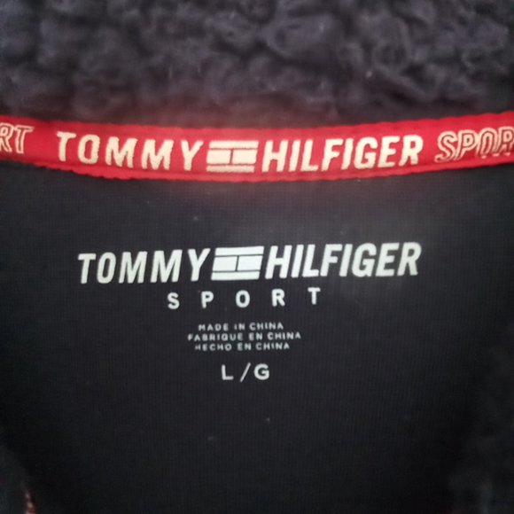 Tommy Hilfiger deep pile  sherpa color block chevron 1/4 zip fleece  Size Large - Picture 5 of 7